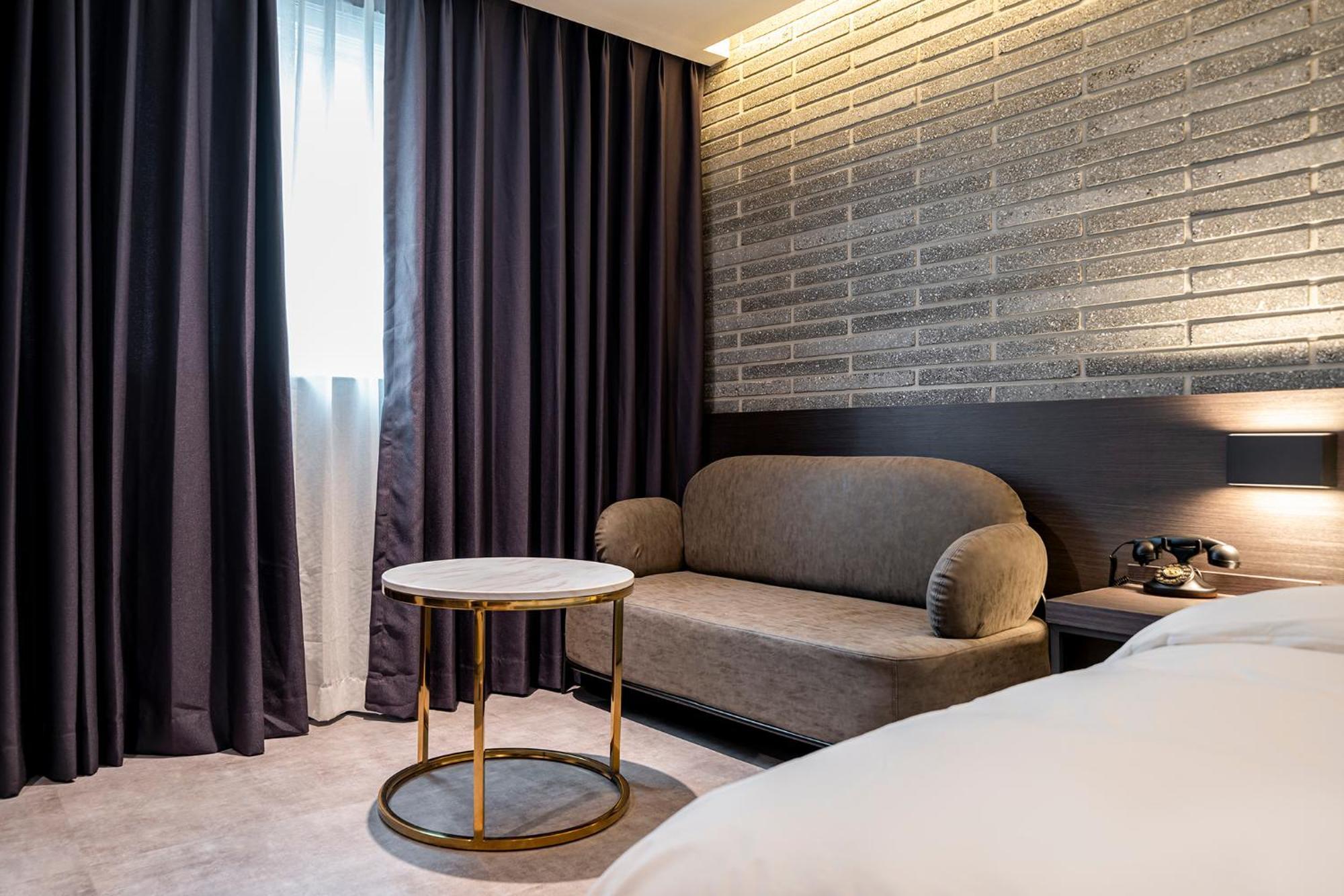 Urban Brown Hotel Chungju City Hall Экстерьер фото